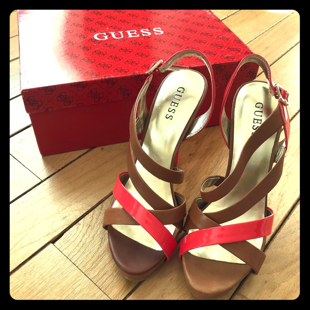 Guess Women’s Dabrial Platform Heel